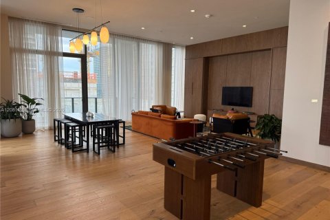 Condominio en alquiler en Miami, Florida, 2 dormitorios, 85.93 m2 № 2342772 - foto 27