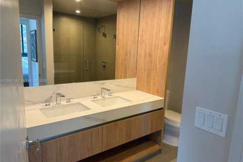 Condominio en alquiler en Miami, Florida, 2 dormitorios, 85.93 m2 № 2342772 - foto 7