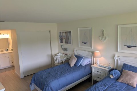 Condo in Sarasota, Florida, 2 bedrooms  № 1819605 - photo 30