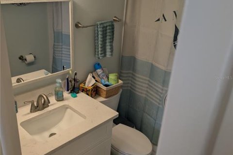 Condo in Sarasota, Florida, 2 bedrooms  № 1819605 - photo 15