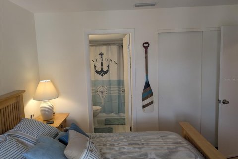 Condo in Sarasota, Florida, 2 bedrooms  № 1819605 - photo 13