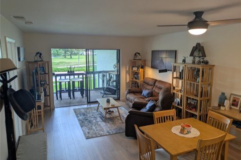 Condo in Sarasota, Florida, 2 bedrooms  № 1819605 - photo 21