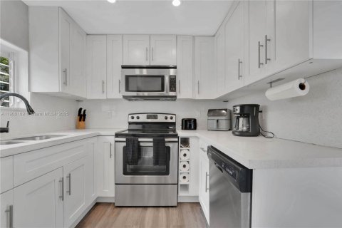 Casa en venta en Fort Lauderdale, Florida, 3 dormitorios, 76.64 m2 № 1951887 - foto 9