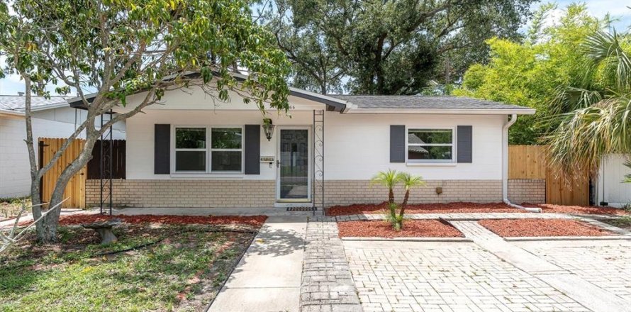 Casa en Saint Petersburg, Florida 2 dormitorios, 90.3 m2 № 1857713