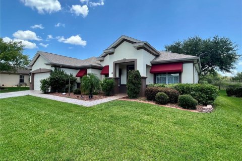 House in Summerfield, Florida 2 bedrooms, 173.73 sq.m. № 1810115 - photo 1