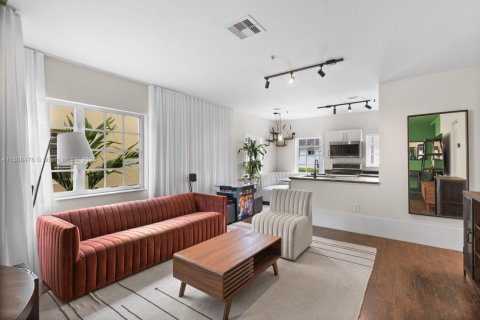 Copropriété à vendre à Miami Beach, Floride: 2 chambres, 95.13 m2 № 1776395 - photo 1