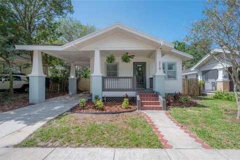 Casa en venta en Tampa, Florida, 3 dormitorios, 111.67 m2 № 1775604 - foto 1