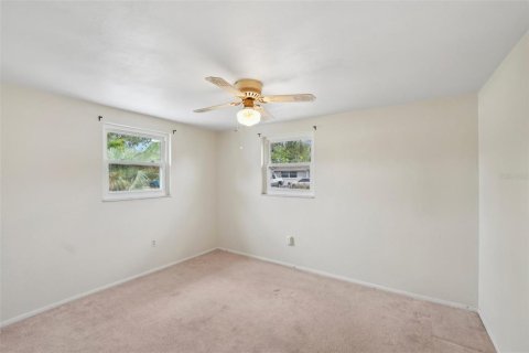Villa ou maison à vendre à Port Richey, Floride: 2 chambres, 118.45 m2 № 1720896 - photo 11