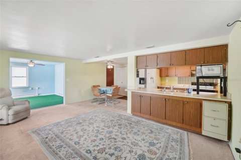 Villa ou maison à vendre à Port Richey, Floride: 2 chambres, 118.45 m2 № 1720896 - photo 7