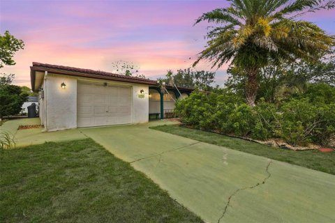 Villa ou maison à vendre à Port Richey, Floride: 2 chambres, 118.45 m2 № 1720896 - photo 3