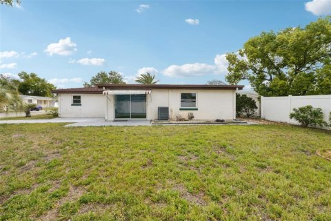 Villa ou maison à vendre à Port Richey, Floride: 2 chambres, 118.45 m2 № 1720896 - photo 26