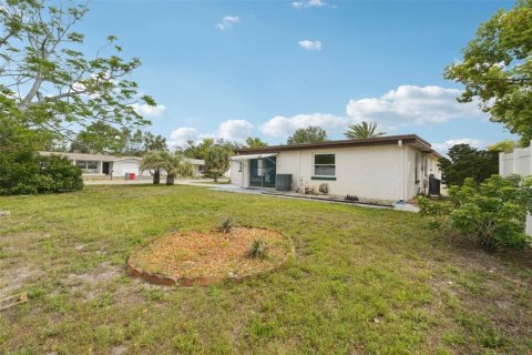 Villa ou maison à vendre à Port Richey, Floride: 2 chambres, 118.45 m2 № 1720896 - photo 27