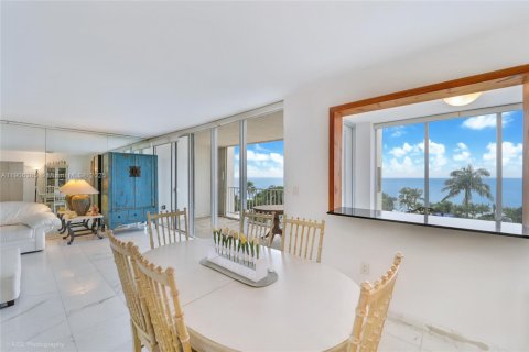 Condo in Key Biscayne, Florida, 2 bedrooms  № 1956929 - photo 5