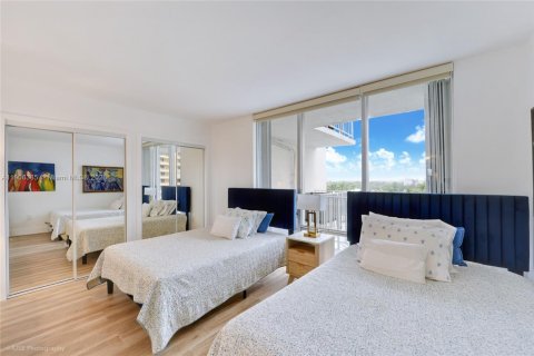 Condo in Key Biscayne, Florida, 2 bedrooms  № 1956929 - photo 13