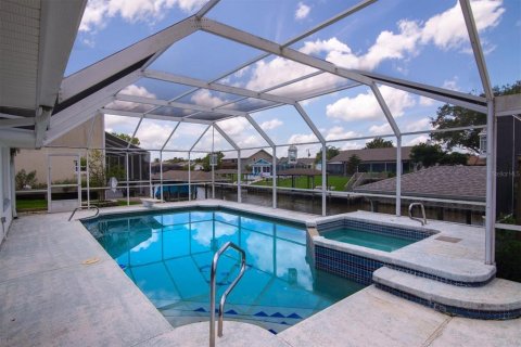 House in Palm Coast, Florida 4 bedrooms, 254.37 sq.m. № 2238045 - photo 2