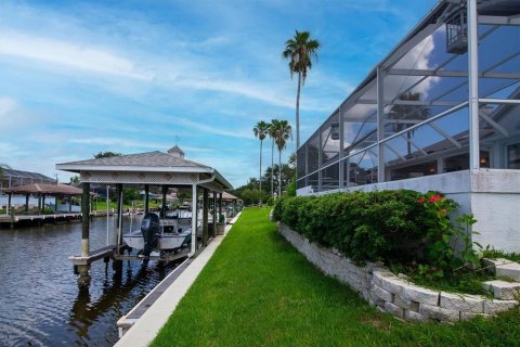 House in Palm Coast, Florida 4 bedrooms, 254.37 sq.m. № 2238045 - photo 30