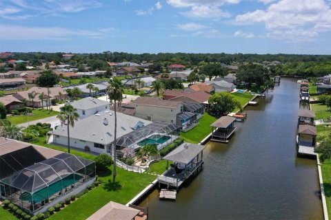 House in Palm Coast, Florida 4 bedrooms, 254.37 sq.m. № 2238045 - photo 20