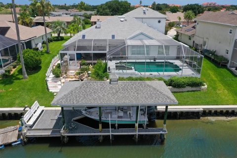 House in Palm Coast, Florida 4 bedrooms, 254.37 sq.m. № 2238045 - photo 3
