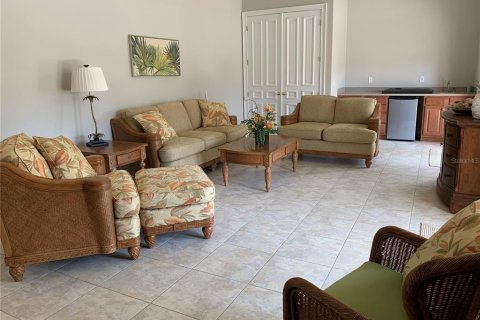 House in Palm Coast, Florida 3 bedrooms, 306.95 sq.m. № 1848493 - photo 8