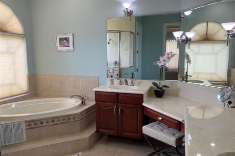 House in Palm Coast, Florida 3 bedrooms, 306.95 sq.m. № 1848493 - photo 18
