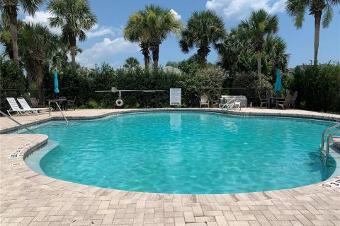 House in Palm Coast, Florida 3 bedrooms, 306.95 sq.m. № 1848493 - photo 2