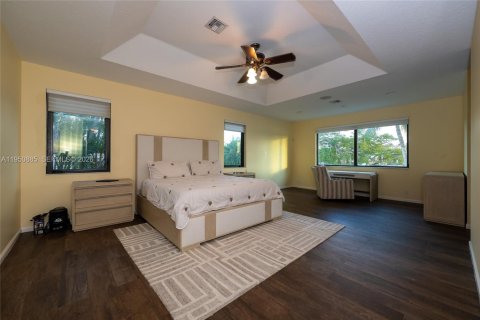 House in Miramar, Florida 5 bedrooms, 395.95 sq.m. № 2007059 - photo 28