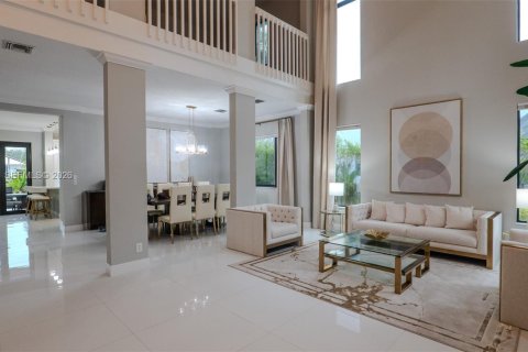 House in Miramar, Florida 5 bedrooms, 395.95 sq.m. № 2007059 - photo 7