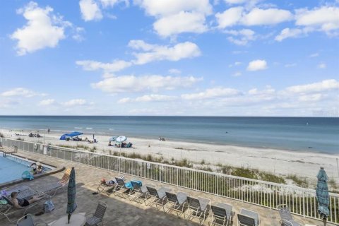 Condo in Indian Rocks Beach, Florida, 2 bedrooms № 2100708 - photo 19