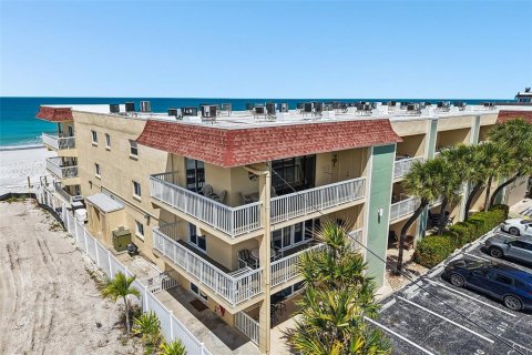 Condo in Indian Rocks Beach, Florida, 2 bedrooms № 2100708 - photo 25