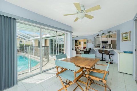House in Port Charlotte, Florida 3 bedrooms, 261.06 sq.m. № 1421012 - photo 24