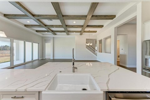 Casa en venta en Zephyrhills, Florida, 4 dormitorios, 294.41 m2 № 2236040 - foto 17