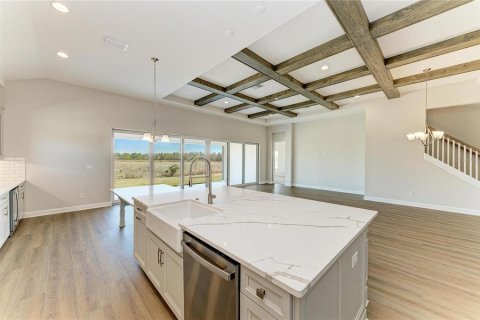 Casa en venta en Zephyrhills, Florida, 4 dormitorios, 294.41 m2 № 2236040 - foto 16