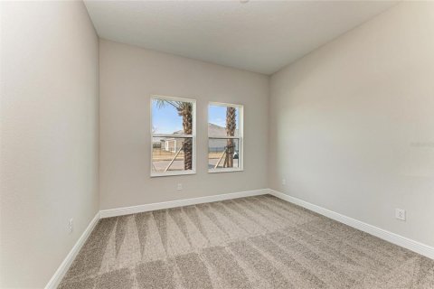 Casa en venta en Zephyrhills, Florida, 4 dormitorios, 294.41 m2 № 2236040 - foto 23