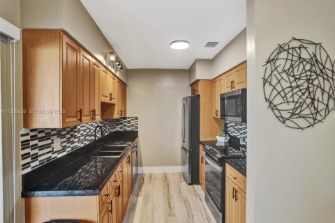 Casa en alquiler en Pompano Beach, Florida, 3 dormitorios, 179.86 m2 № 2030553 - foto 9