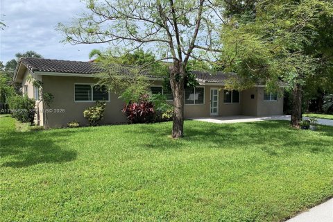 Casa en alquiler en Pompano Beach, Florida, 3 dormitorios, 179.86 m2 № 2030553 - foto 26