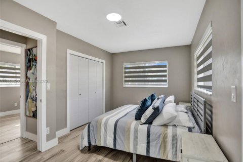 Casa en alquiler en Pompano Beach, Florida, 3 dormitorios, 179.86 m2 № 2030553 - foto 20