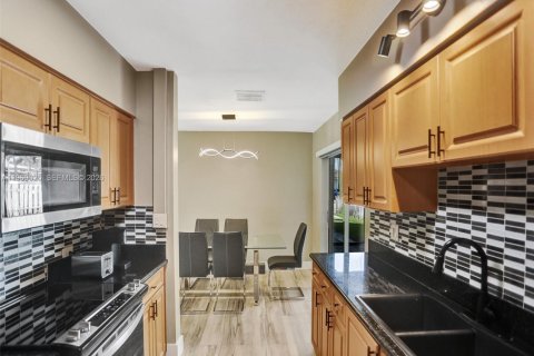 Casa en alquiler en Pompano Beach, Florida, 3 dormitorios, 179.86 m2 № 2030553 - foto 12