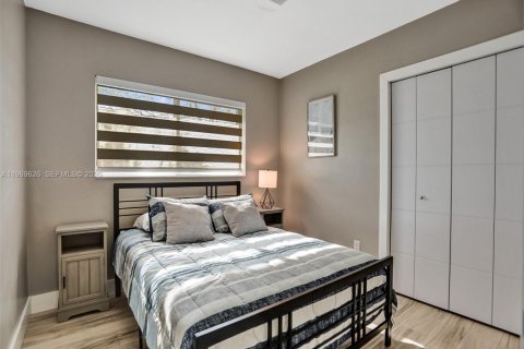 Casa en alquiler en Pompano Beach, Florida, 3 dormitorios, 179.86 m2 № 2030553 - foto 13