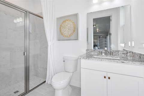Casa en venta en Zephyrhills, Florida, 3 dormitorios, 244.8 m2 № 1899756 - foto 15