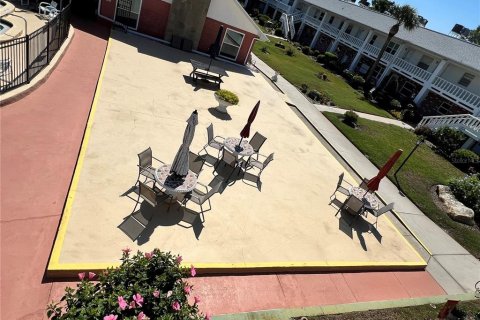 Condo in New Port Richey, Florida, 2 bedrooms  № 1637687 - photo 22