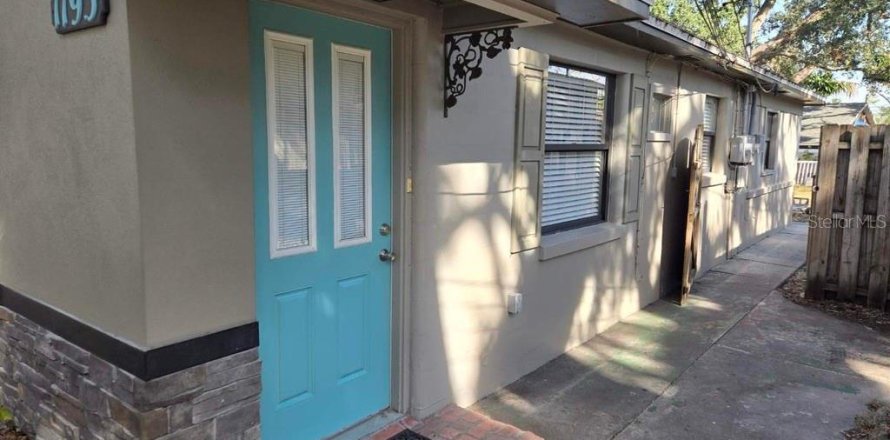 Immobilier commercial à Dunedin, Floride 179.02 m2 № 1911259