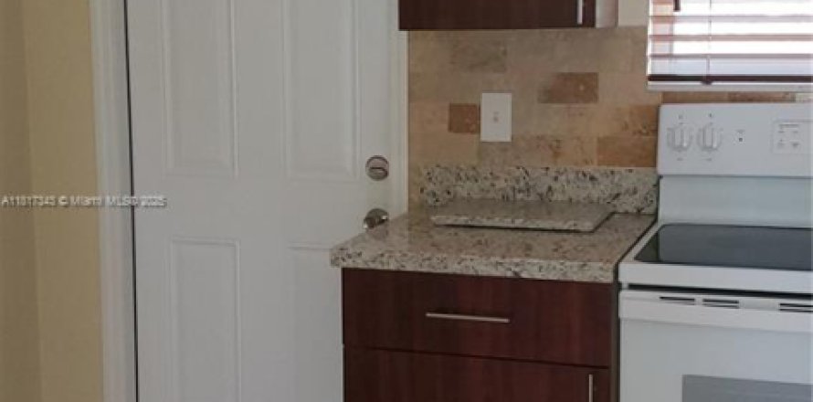 Villa ou maison à Miami, Floride 2 chambres № 1772501