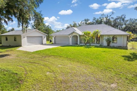 Villa ou maison à vendre à North Port, Floride: 3 chambres, 184.23 m2 № 1907529 - photo 1