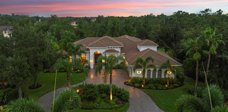Villa ou maison à Lakewood Ranch, Floride 4 chambres, 393.53 m2 № 1905675