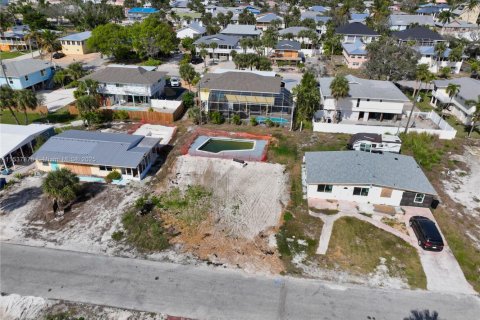 Купить земельный участок в Форт Майерс, Флорида № 1935343 - фото 3