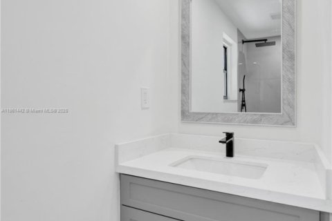 House in Tamarac, Florida 4 bedrooms, 197.7 sq.m. № 1892000 - photo 26