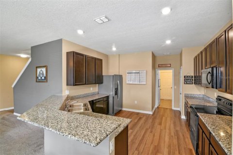 Villa ou maison à vendre à Sanford, Floride: 4 chambres, 234.95 m2 № 1884938 - photo 10
