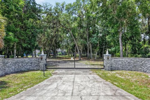 Casa en venta en DeLand, Florida, 4 dormitorios, 508.36 m2 № 2157398 - foto 7