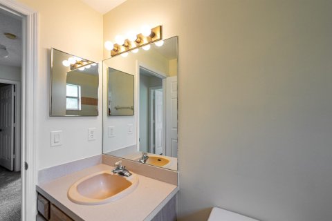 House in Sebastian, Florida 3 bedrooms, 136.47 sq.m. № 2146006 - photo 25