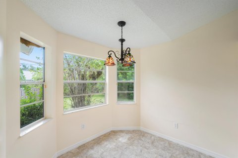 House in Sebastian, Florida 3 bedrooms, 136.47 sq.m. № 2146006 - photo 14